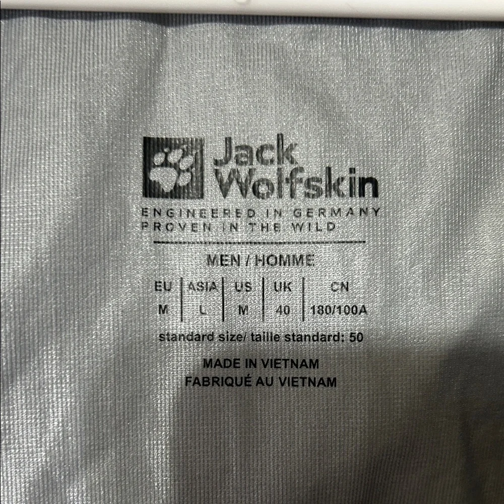 Jack Wolfskin Men's Light Gray Raincoat